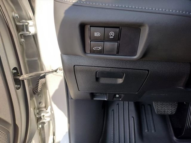 Used 2024 Toyota Highlander XSE image 25