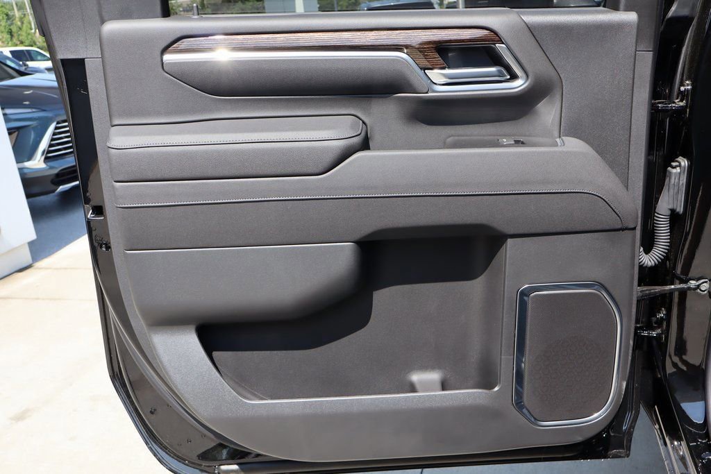 New 2025 GMC Sierra 2500 SLE w/ Preferred Package image 16