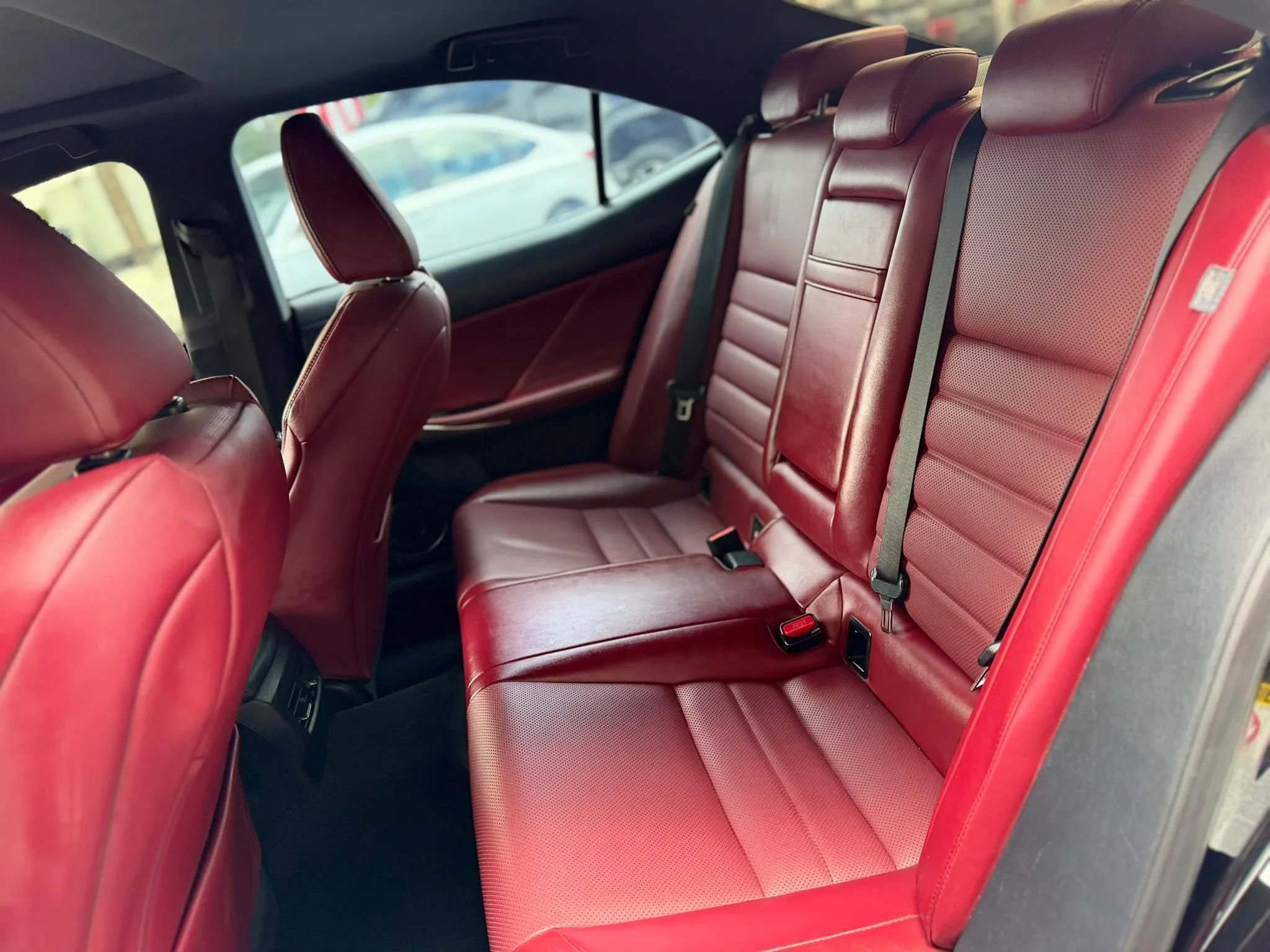 Used 2016 Lexus IS 200t w/ F Sport Package RWD image 19