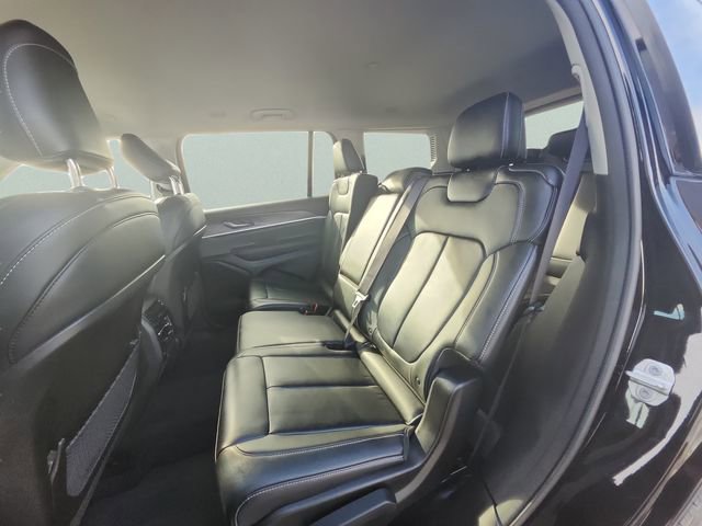 Used 2023 Jeep Grand Cherokee L Limited image 16