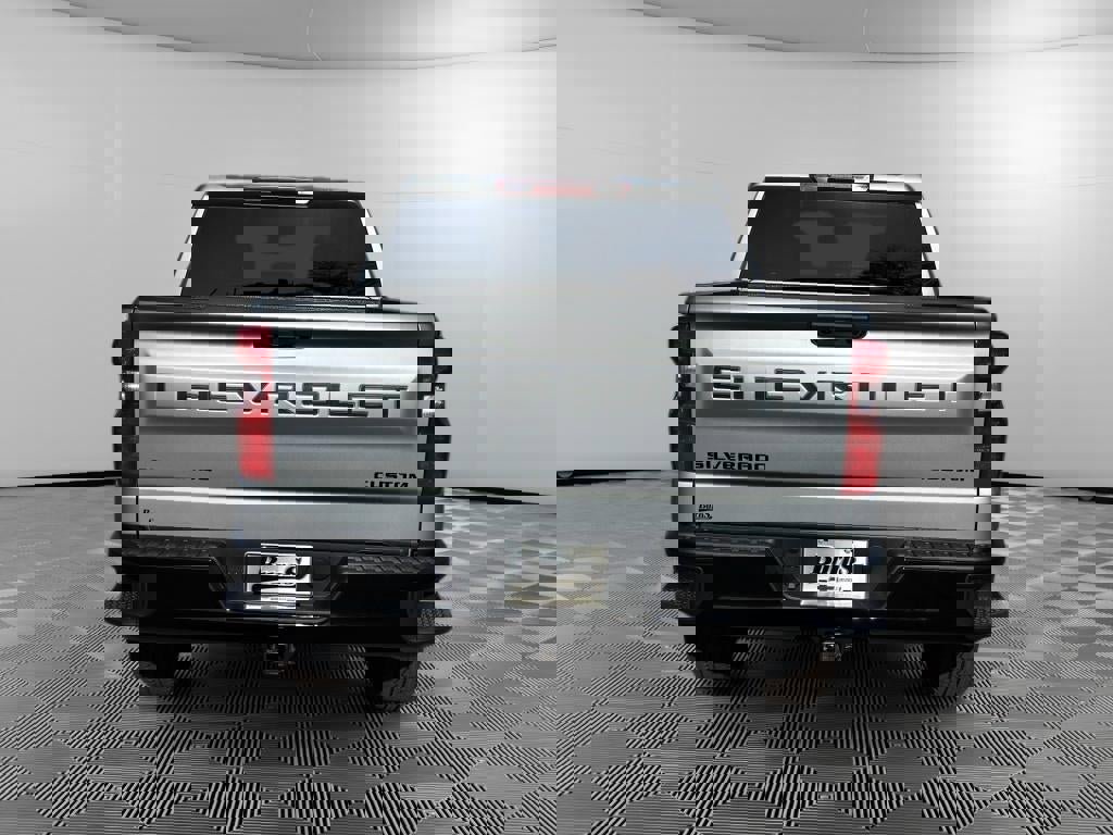 New 2026 Chevrolet Silverado 1500 Custom Trail Boss w/ LPO, Dark Essentials Package image 6