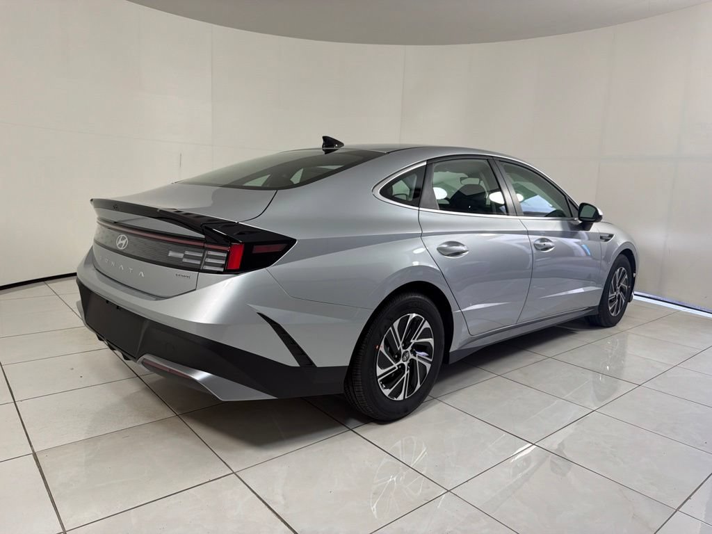 New 2026 Hyundai Sonata Blue FWD image 5