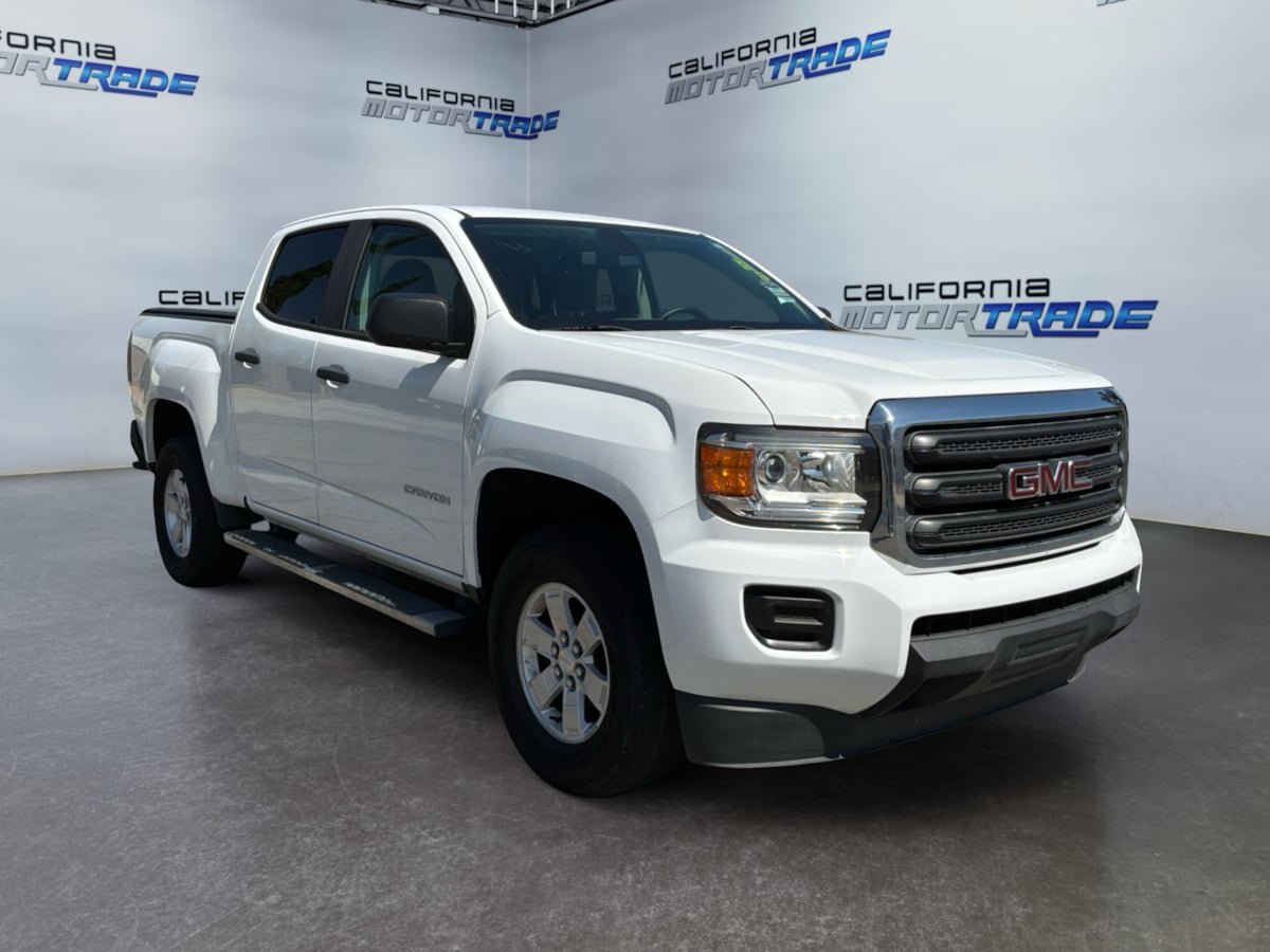 Used 2019 GMC Canyon 2WD Crew Cab w/ Convenience Package image 3