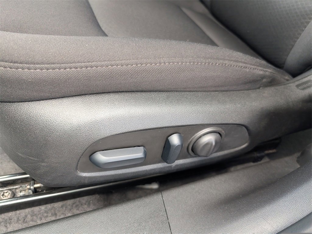 Used 2024 Chevrolet Malibu LT image 10