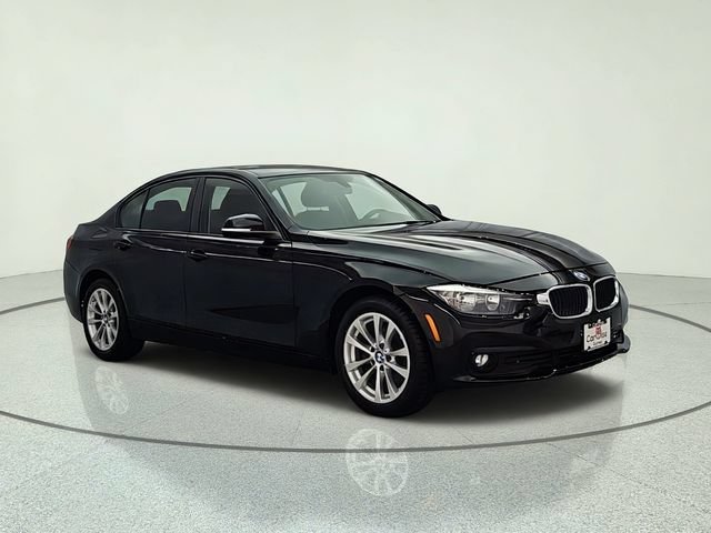 Used 2017 BMW 320i xDrive Sedan AWD/4WD image 8