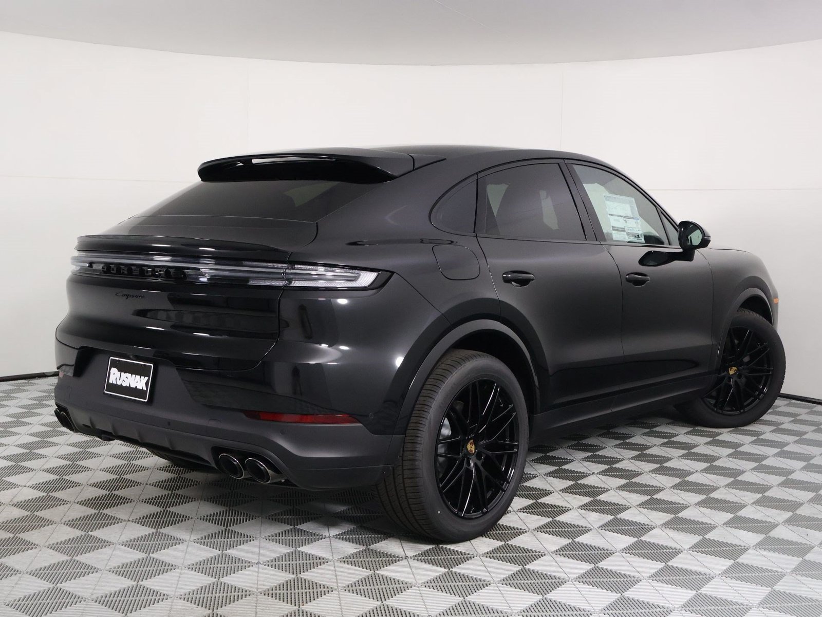New 2026 Porsche Cayenne Coupe AWD/4WD image 7
