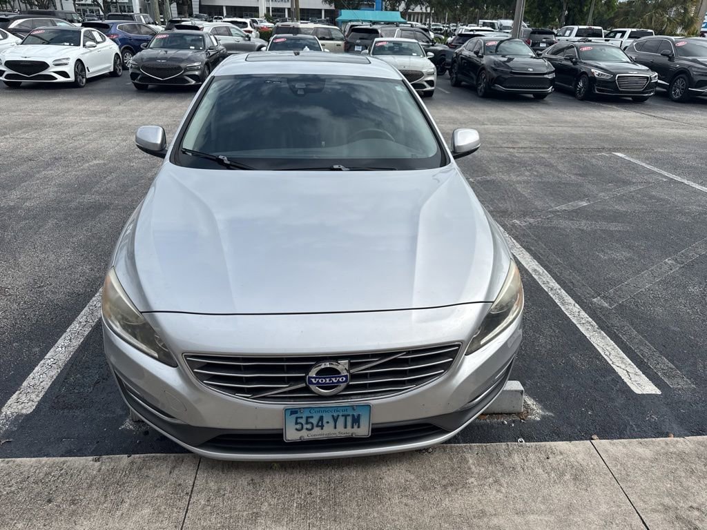 Used 2017 Volvo S60 T5 Inscription w/ Convenience Package AWD/4WD image 2