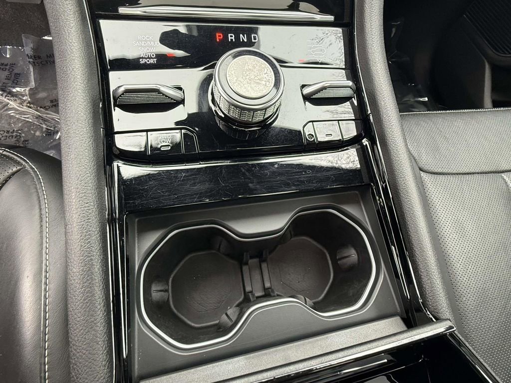 Used 2023 Jeep Grand Cherokee Overland image 20