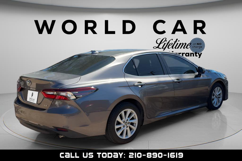 Used 2021 Toyota Camry LE FWD image 3