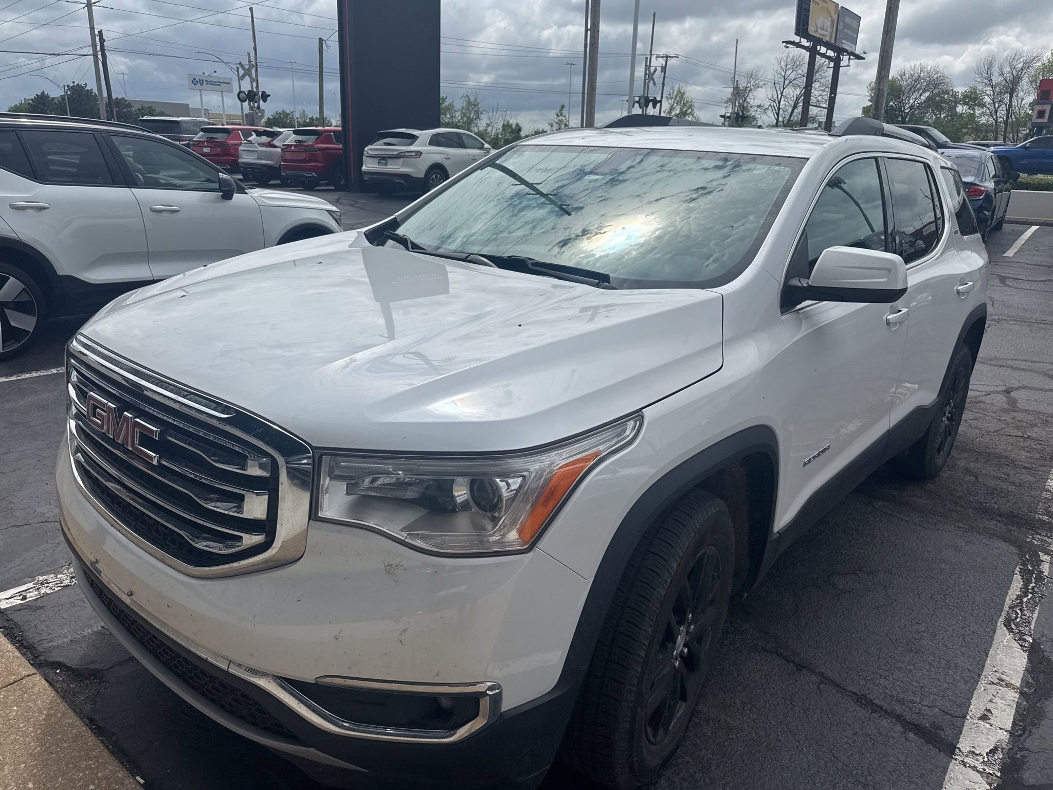 Used 2018 GMC Acadia SLT