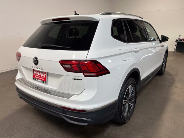 Used 2024 Volkswagen Tiguan Wolfsburg Edition AWD/4WD image 3
