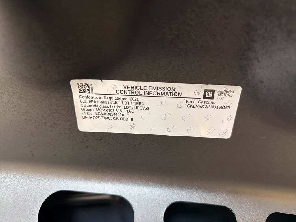 Certified 2021 Chevrolet Traverse LT w/ LT Premium Package AWD/4WD image 45