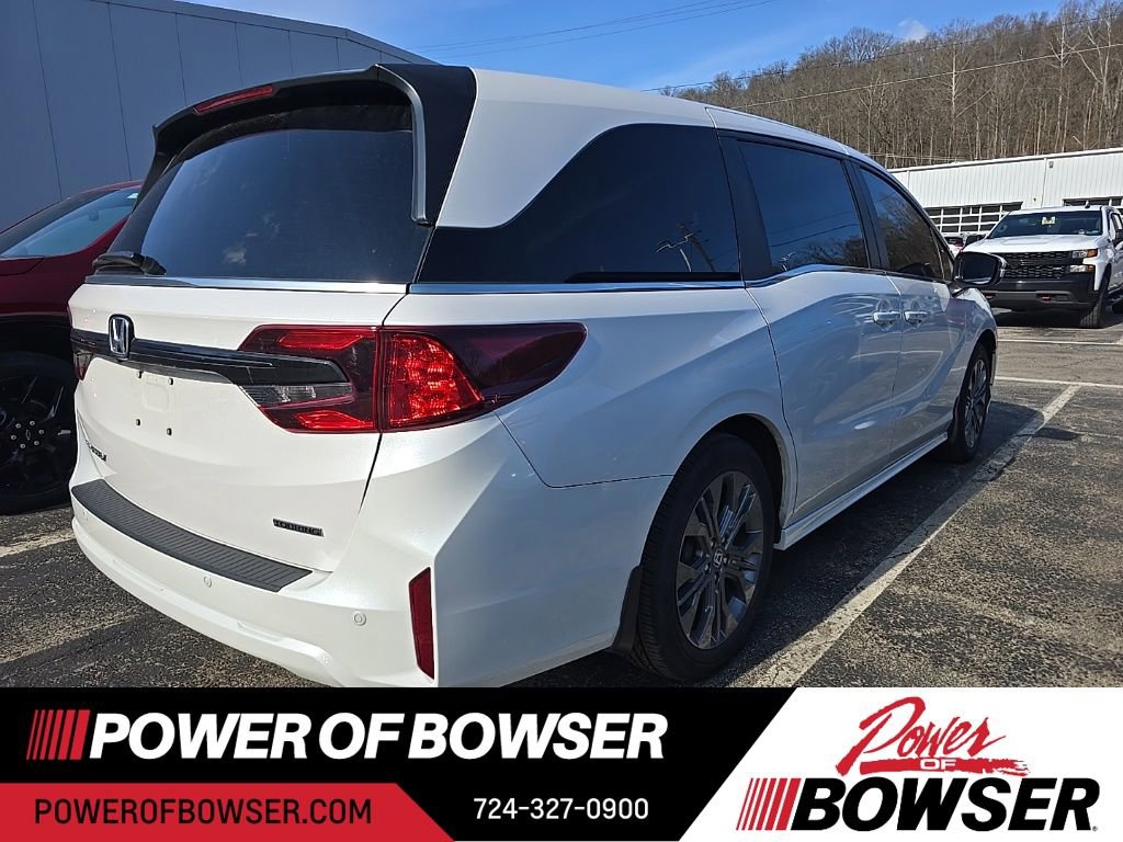 Used 2025 Honda Odyssey Touring image 4