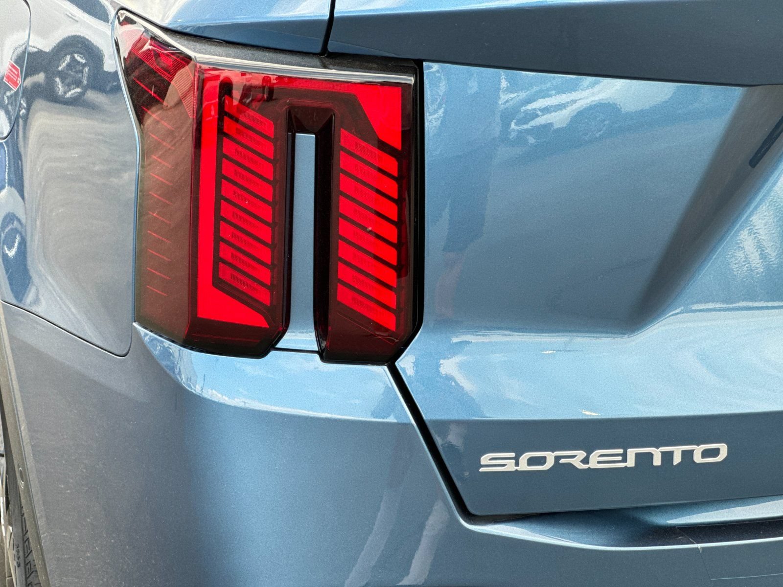 Certified 2025 Kia Sorento SX Prestige AWD/4WD image 31