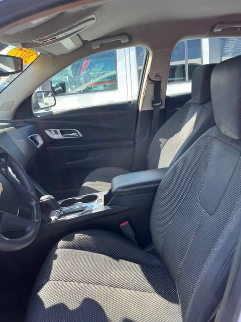 Used 2017 Chevrolet Equinox LS FWD image 11
