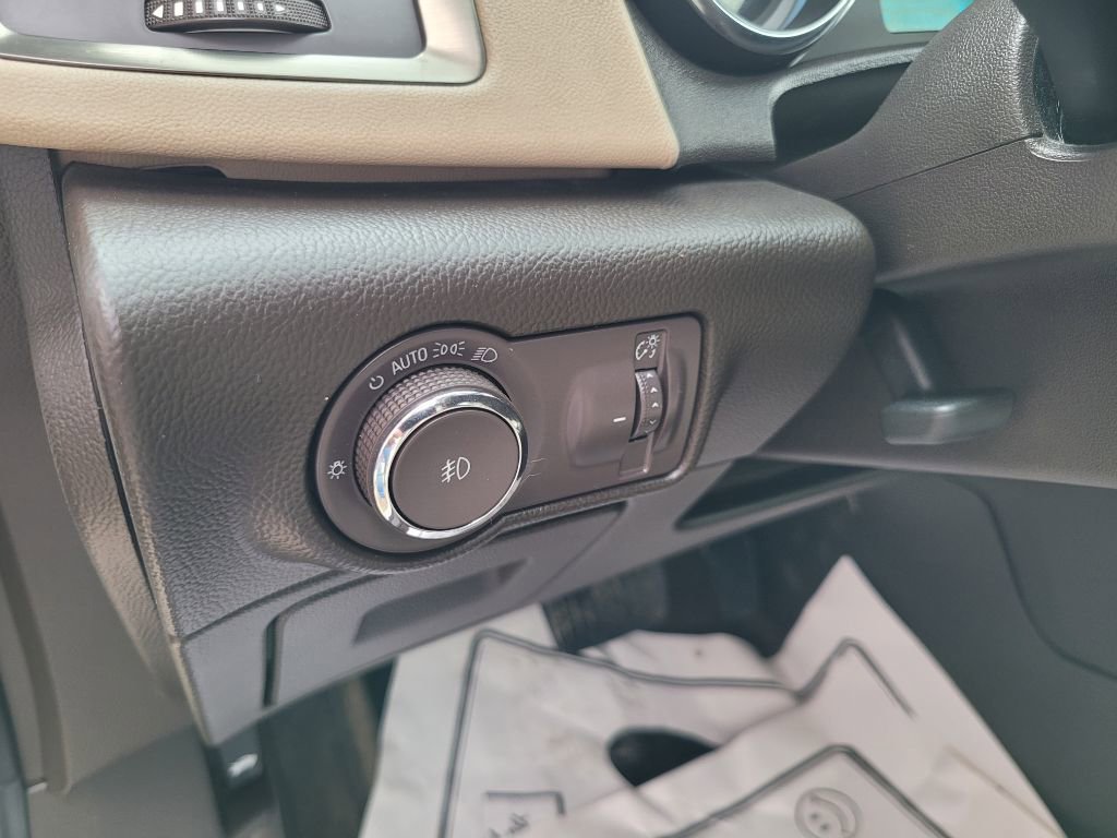 Used 2016 Buick Verano Leather w/ Experience Buick Package FWD image 22