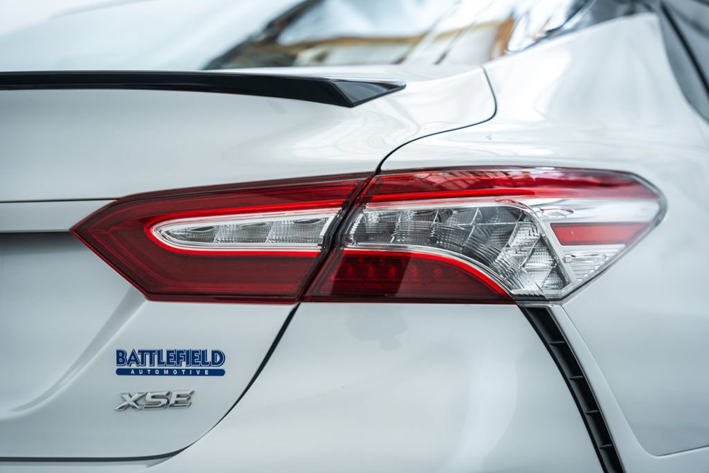 Used 2020 Toyota Camry XSE w/ Navigation Package FWD image 8