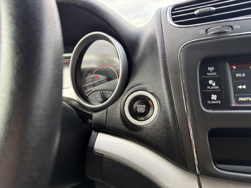 Used 2020 Dodge Journey SE FWD image 17