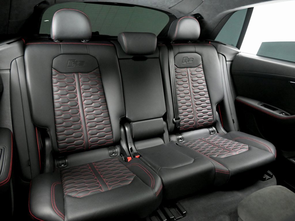 Used 2023 Audi RS Q8 4.0T image 13