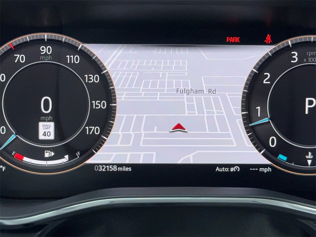 Used 2024 Jaguar F-PACE R-Dynamic S image 21