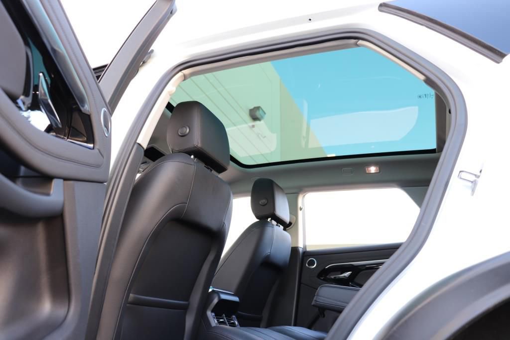 Used 2023 Land Rover Range Rover Evoque SE image 36