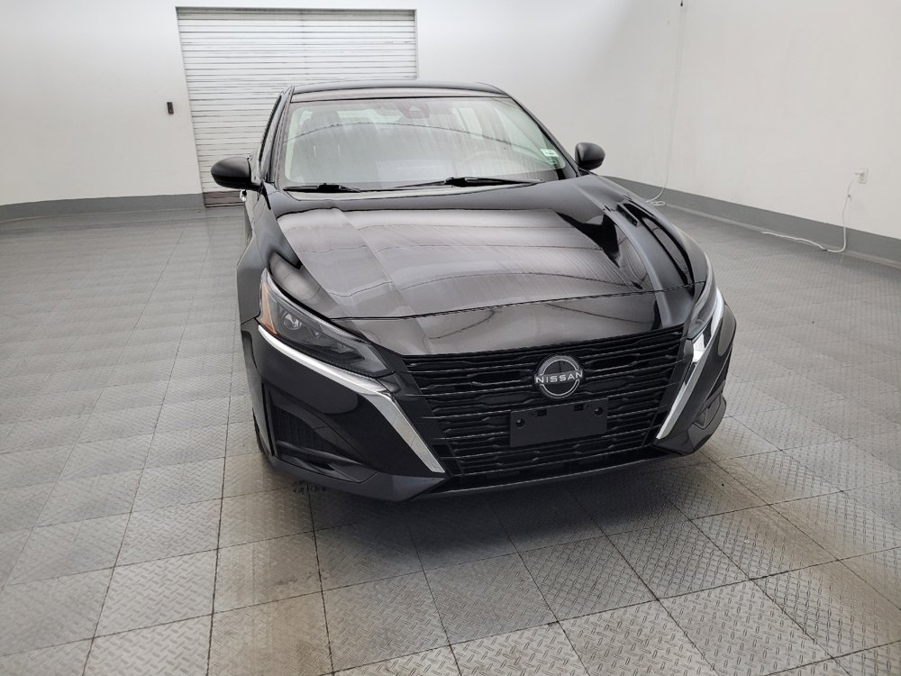 Used 2025 Nissan Altima 2.5 SV AWD/4WD image 14