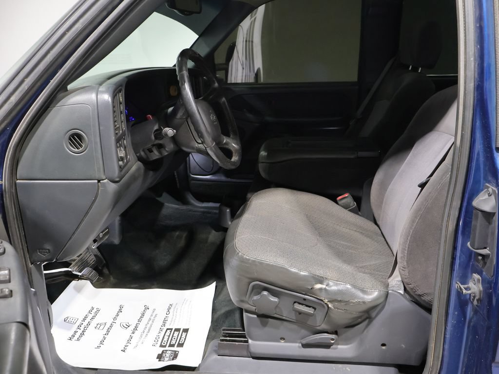 Used 2001 Chevrolet Silverado 1500 LS w/ Off-Road Chassis Pkg AWD/4WD image 11