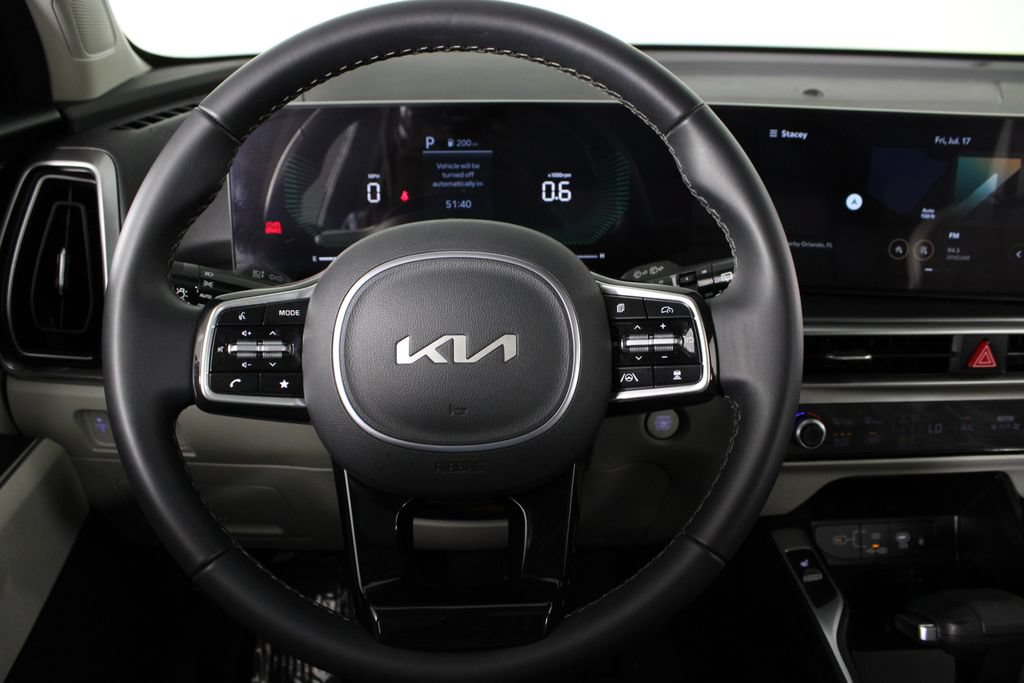 Used 2025 Kia Sorento S w/ Panoramic Sunroof Package FWD image 26
