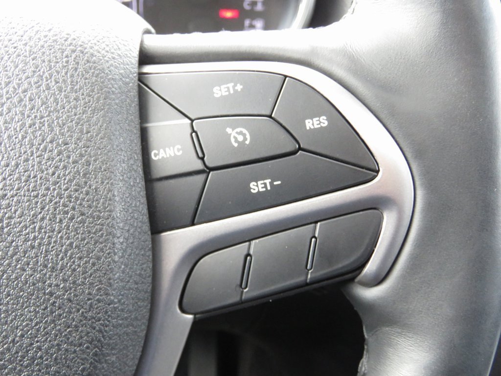 Used 2018 Jeep Grand Cherokee Limited image 24