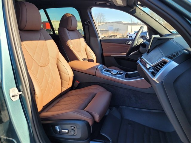 Used 2024 BMW X5 sDrive40i w/ Premium Package image 14