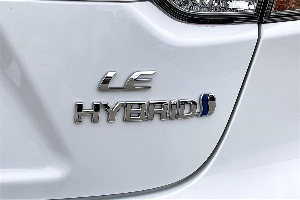 Used 2024 Toyota Corolla LE image 8