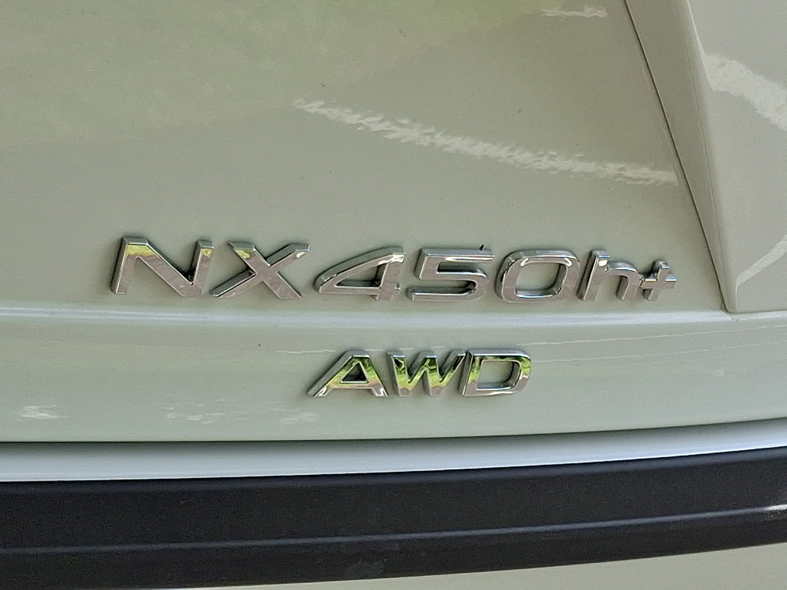 New 2026 Lexus NX 450h+ AWD w/ Luxury Package image 15