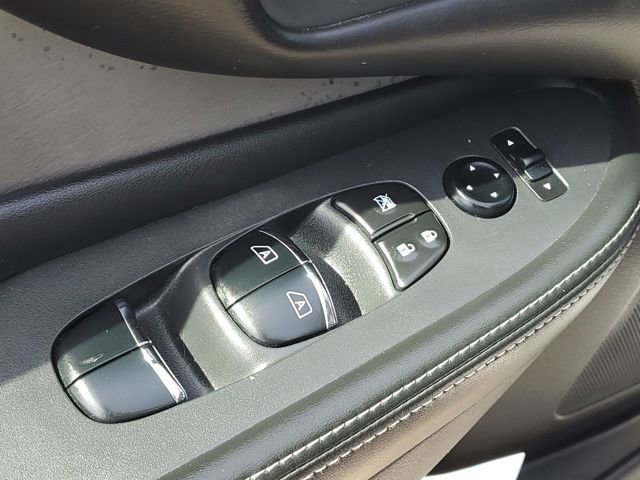 Used 2020 Nissan Murano SL w/ Moonroof Package AWD/4WD image 28