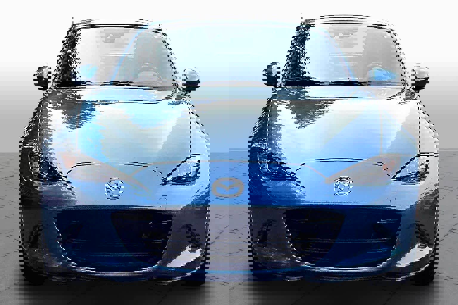 Used 2020 MAZDA MX-5 Miata RF Grand Touring RWD image 4