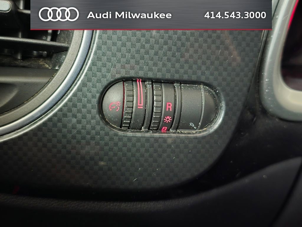 Used 2013 Volkswagen Beetle 2.0T FWD image 31
