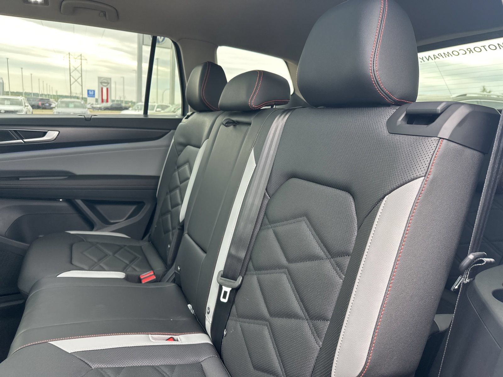 New 2026 Volkswagen Atlas Peak Edition AWD/4WD image 22