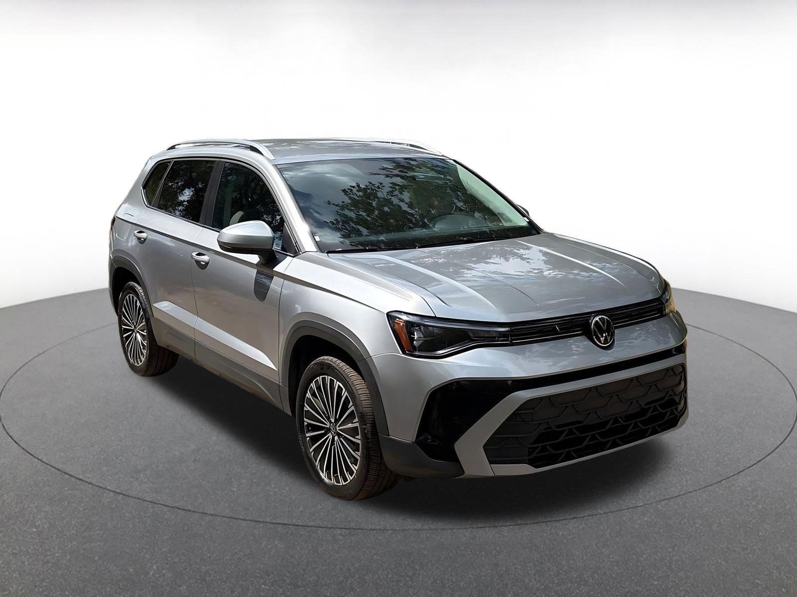 Used 2025 Volkswagen Taos SE