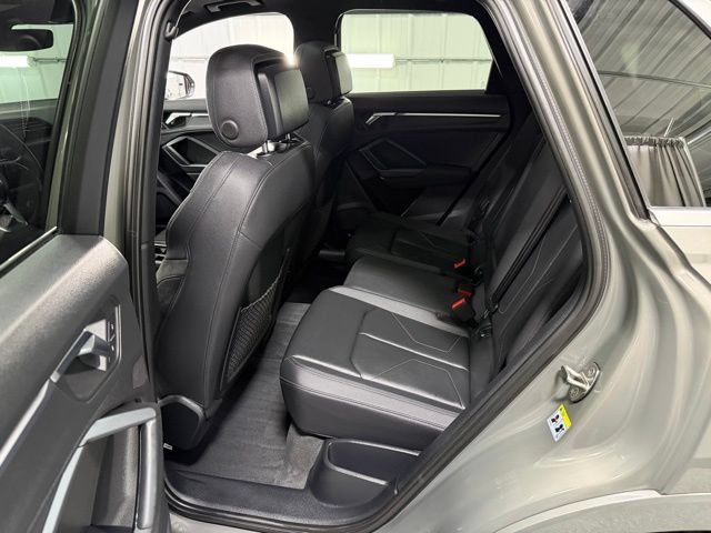 Used 2020 Audi Q3 2.0T Premium Plus w/ Premium Plus Package AWD/4WD image 11