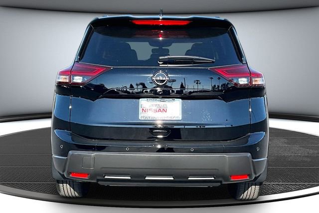 New 2026 Nissan Rogue Dark Armor image 4
