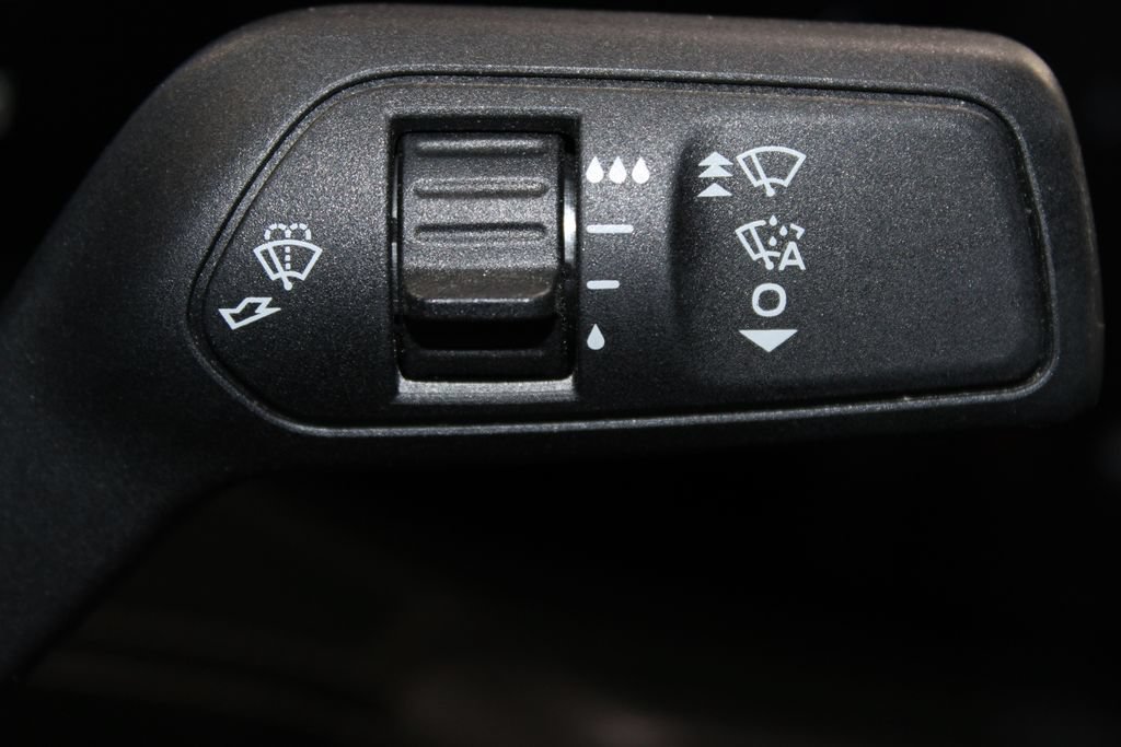 Used 2024 Ford Mustang Premium RWD image 38