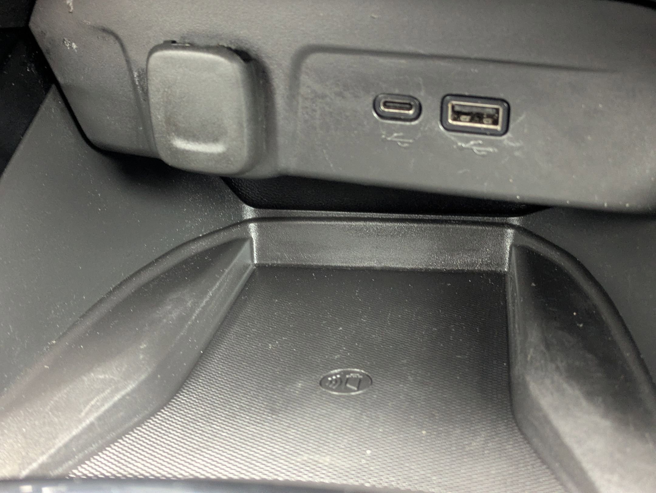 Used 2024 Chevrolet Trax RS w/ Sunroof Package image 19