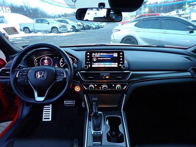Used 2018 Honda Accord Sport image 18