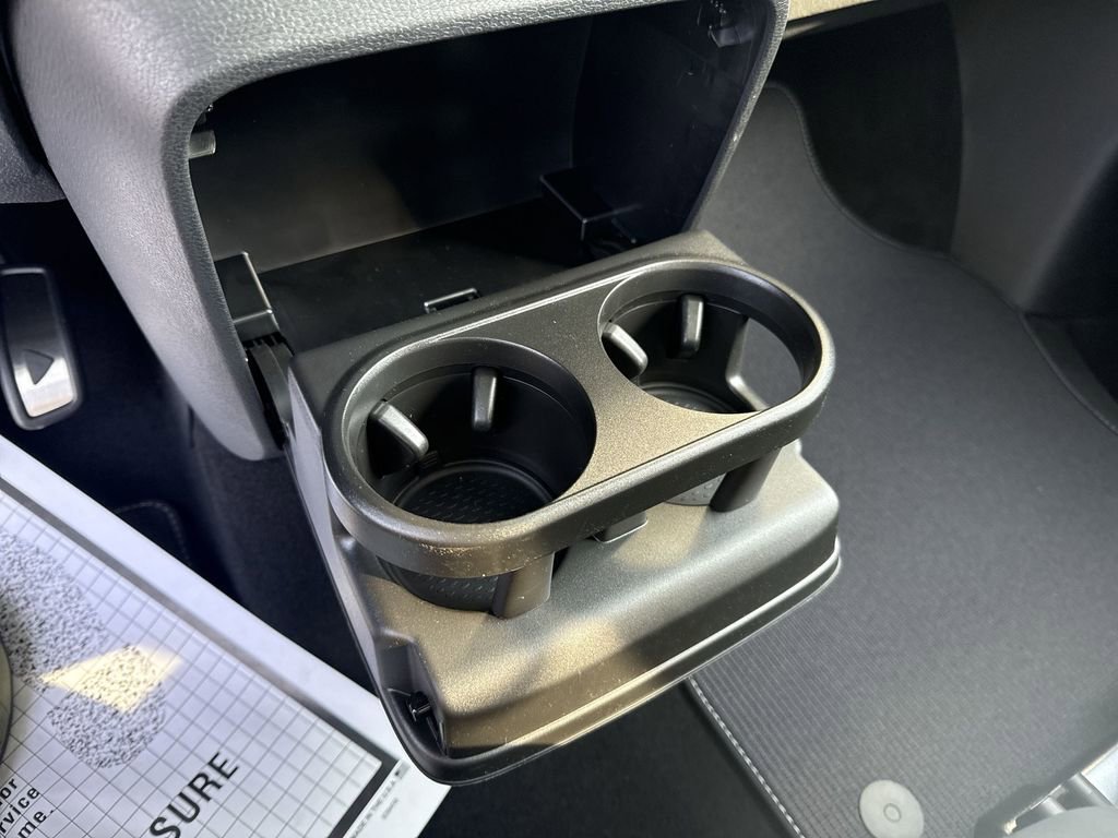 New 2025 Volkswagen ID. Buzz Pro S Plus AWD/4WD image 37