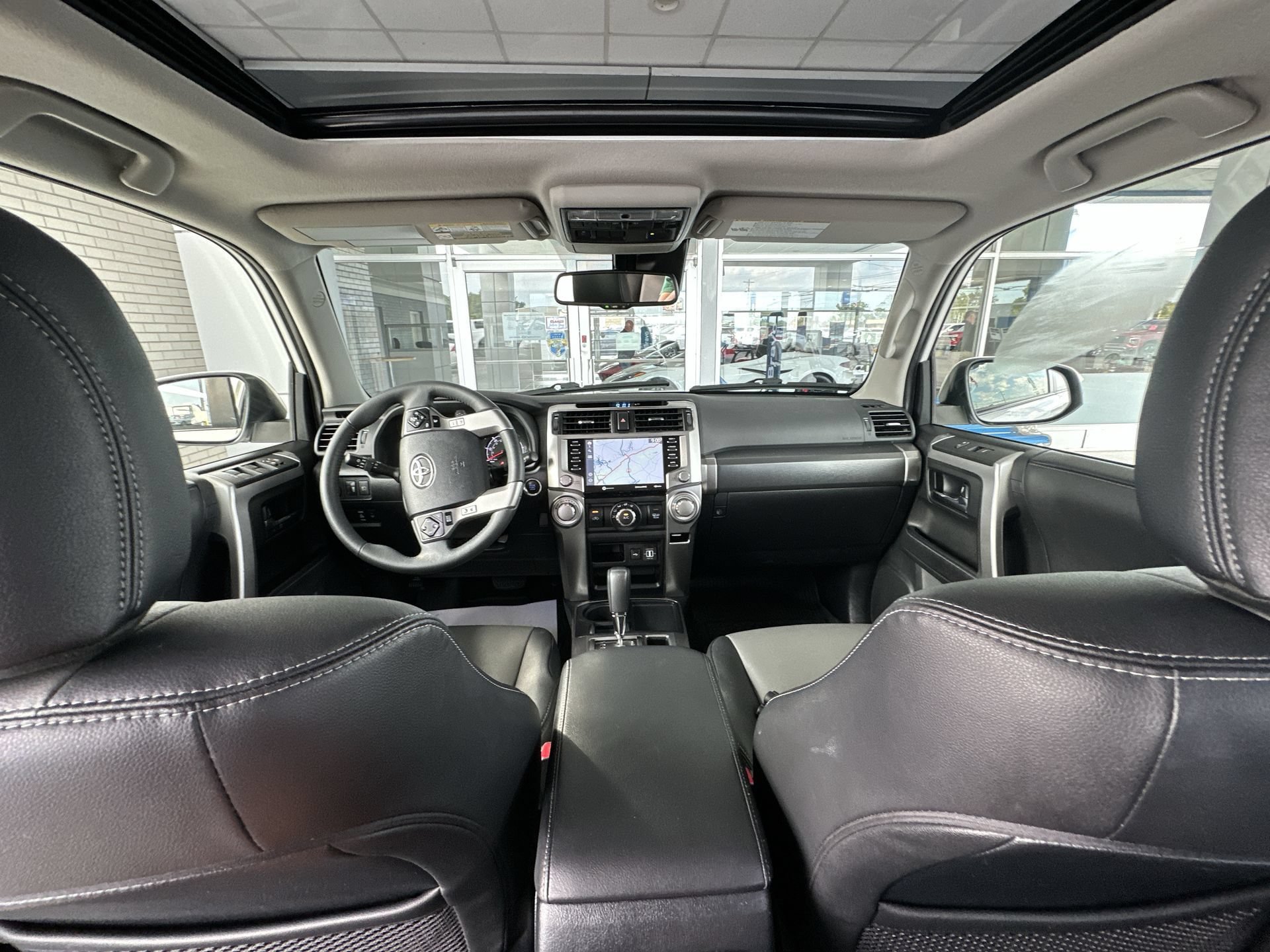 Used 2022 Toyota 4Runner SR5 Premium w/ Moonroof Package RWD image 21
