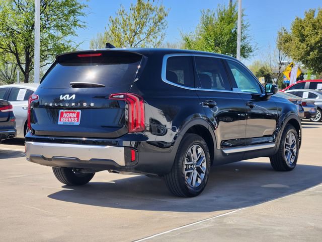 Used 2025 Kia Telluride LX image 3