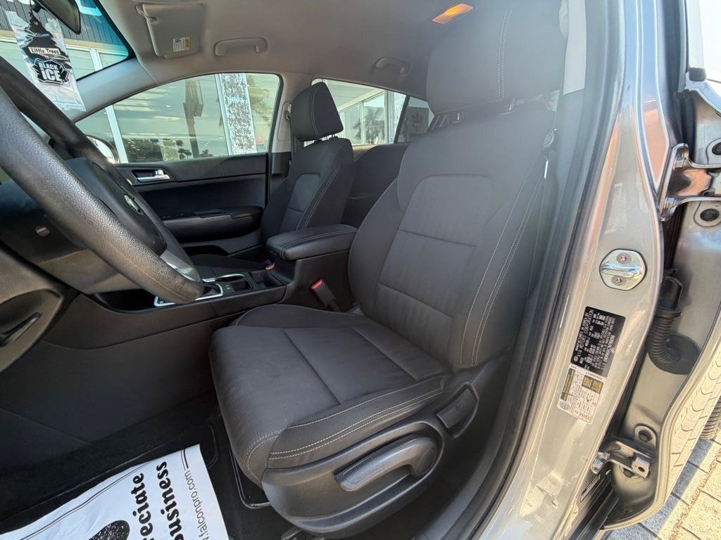 Used 2022 Kia Sportage LX FWD image 11