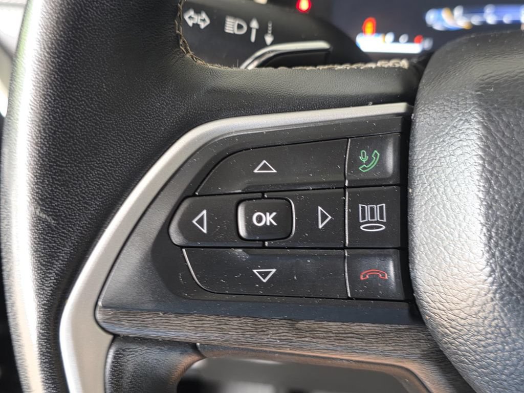 Used 2022 Jeep Grand Cherokee L Limited RWD image 27