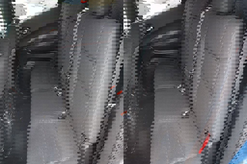 Used 2025 Dodge Durango GT image 7