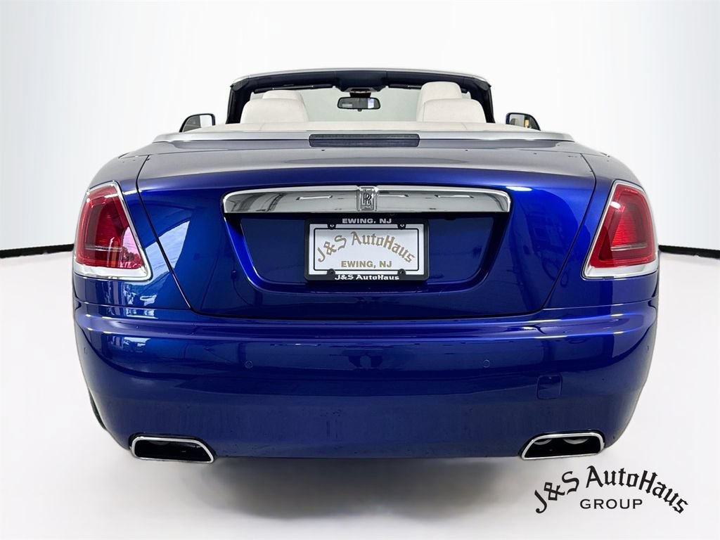 Used 2017 Rolls-Royce Dawn RWD image 6