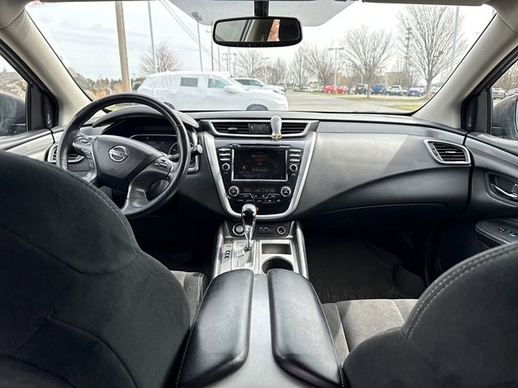 Used 2019 Nissan Murano SV AWD/4WD image 14